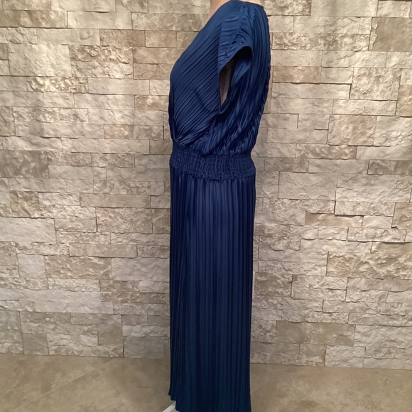 DKNY Blue Pleated Smocked-Waist Midi Dress - Picture 7 of 16